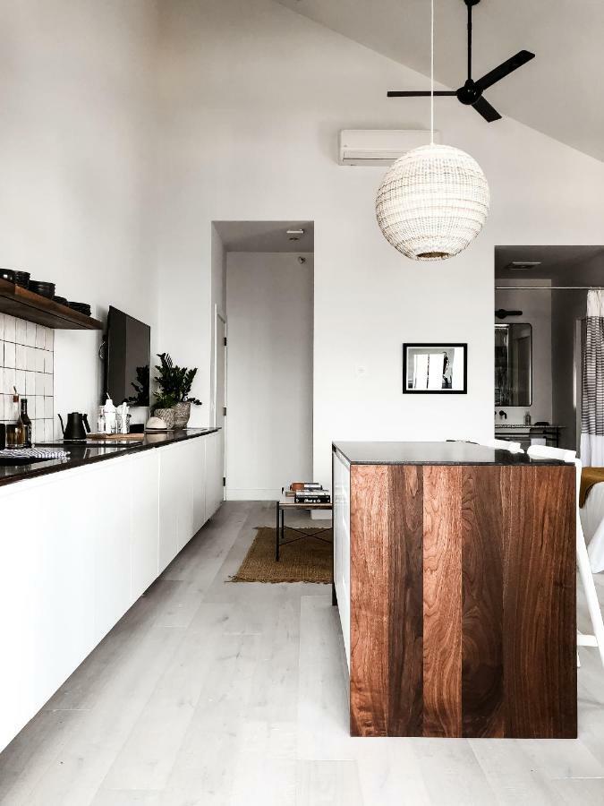 Lokal Hotel קייפ מאי מראה חיצוני תמונה