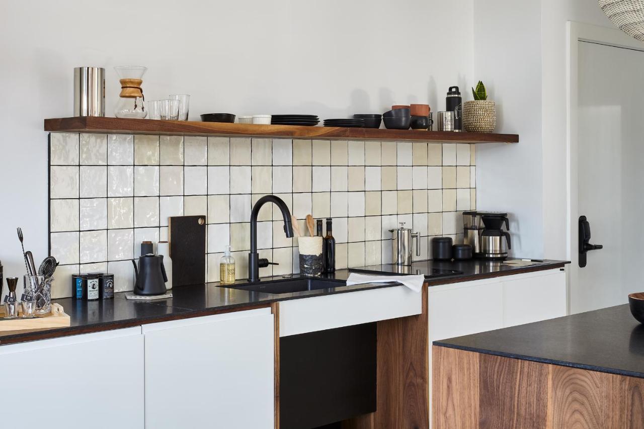 Lokal Hotel קייפ מאי מראה חיצוני תמונה